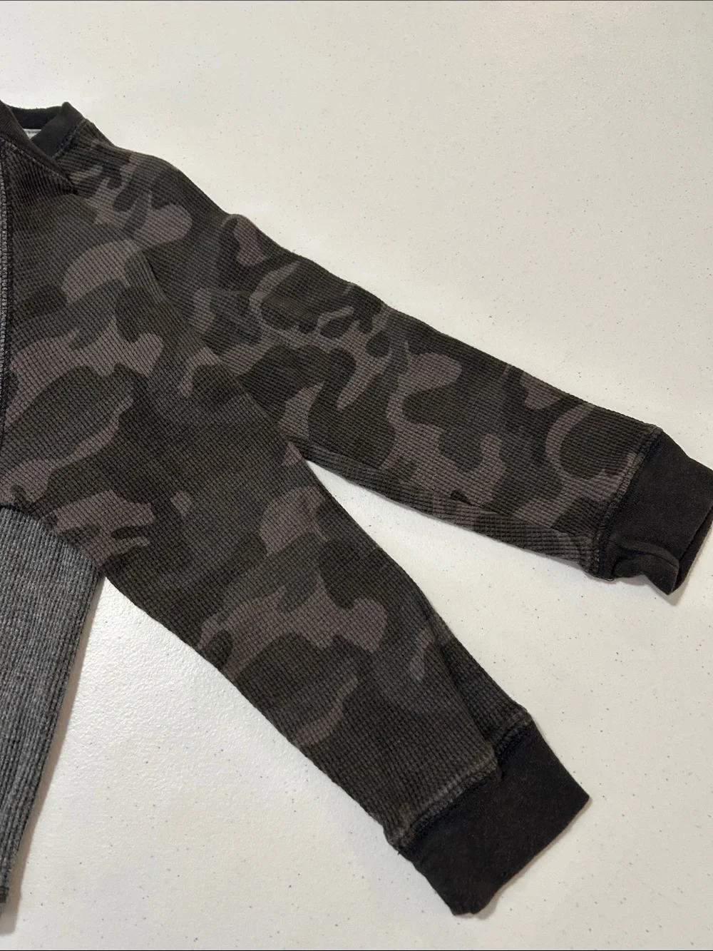 Old Navy Boy’s Long Sleeve Thermal Tops Bundle Size XS (5)